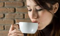 Khi mang thai, mẹ bầu tránh dùng những đồ uống gì?