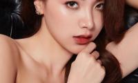 Mê mẩn vẻ ngoài diễm lệ của minh tinh đẹp nhất xứ Chùa Vàng